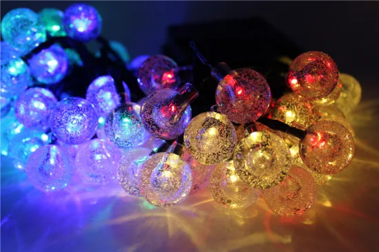 Novo à prova d'água LED colorido decorativo Bubble Ball Fairy Natal Xms Luzes de cordas movidas a energia solar para decoração de férias de jardim